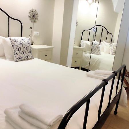 Apartamentos Turisticos Encanto Касерес Екстер'єр фото