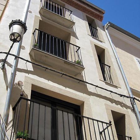 Apartamentos Turisticos Encanto Касерес Екстер'єр фото