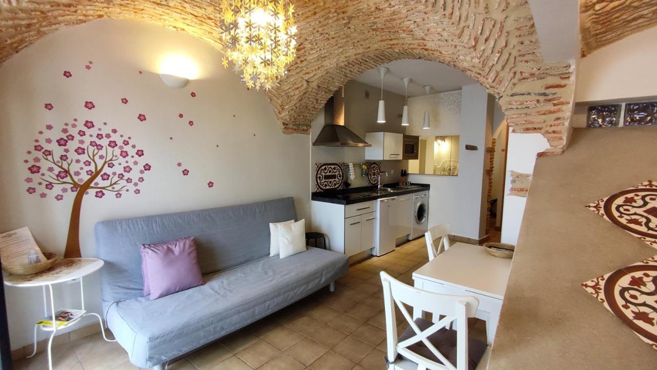 Apartamentos Turisticos Encanto Касерес Екстер'єр фото