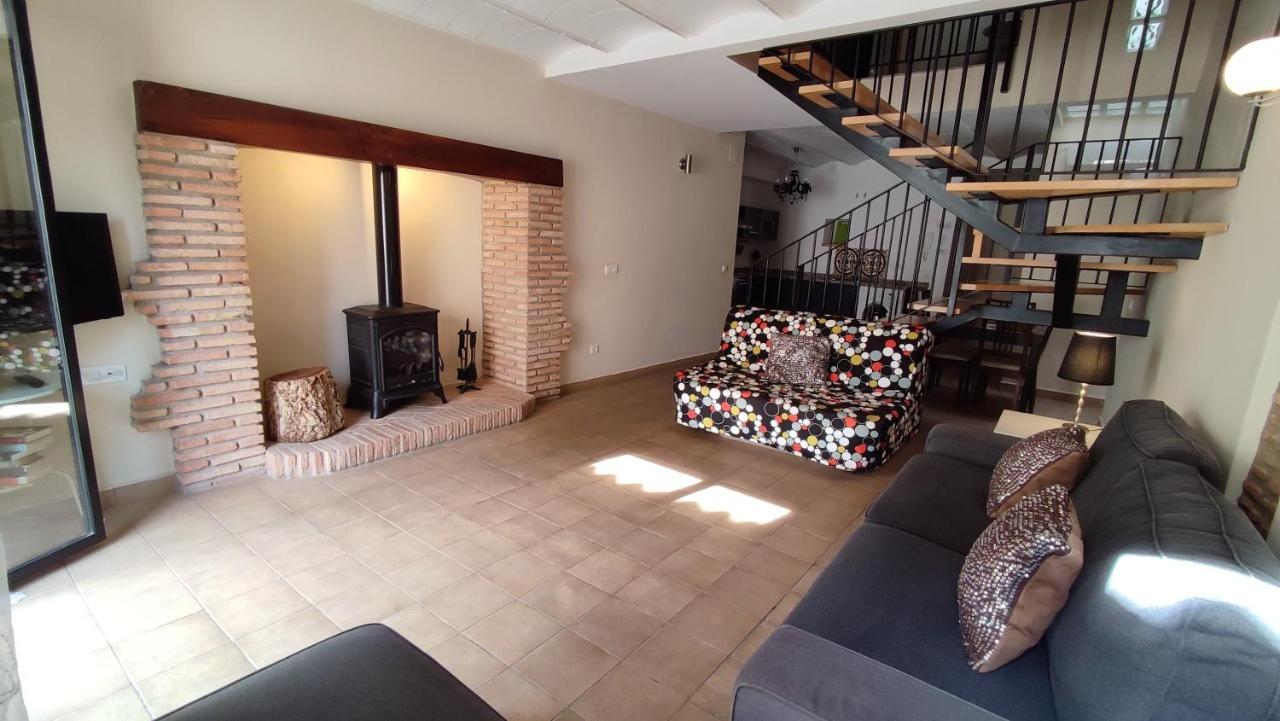 Apartamentos Turisticos Encanto Касерес Екстер'єр фото