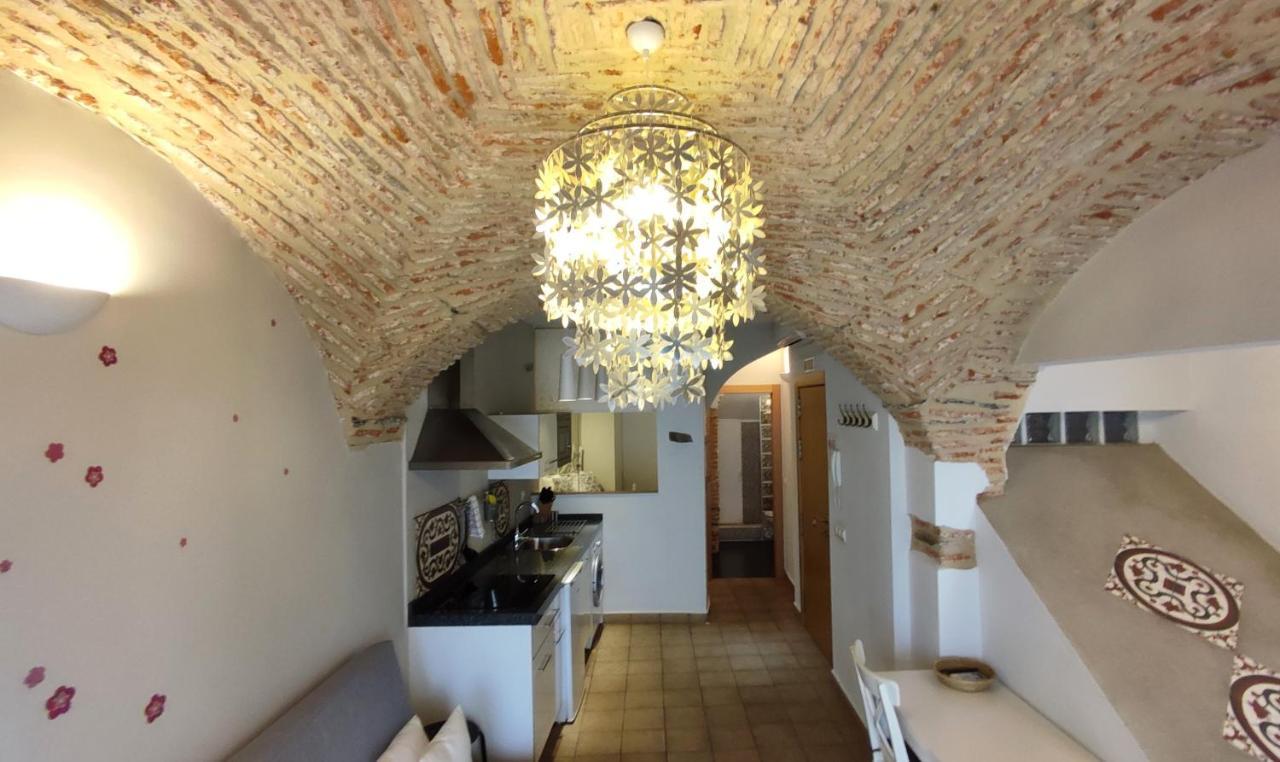 Apartamentos Turisticos Encanto Касерес Екстер'єр фото