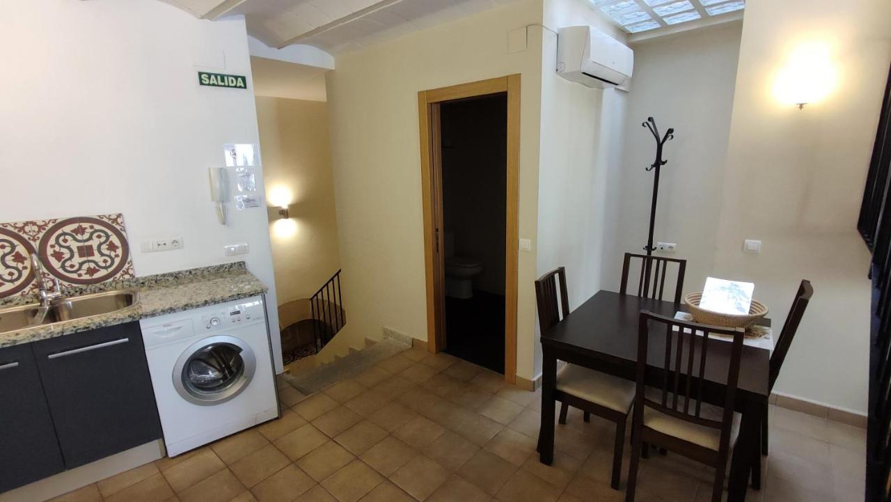 Apartamentos Turisticos Encanto Касерес Екстер'єр фото