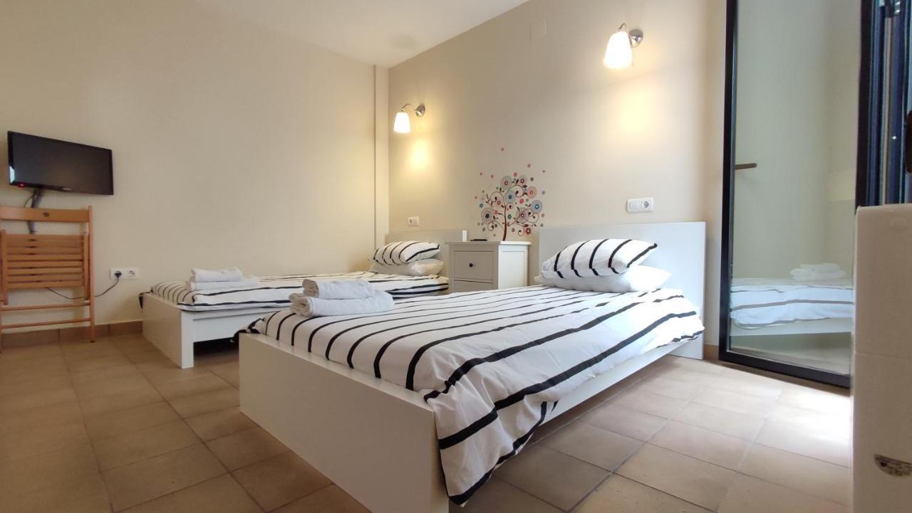 Apartamentos Turisticos Encanto Касерес Екстер'єр фото