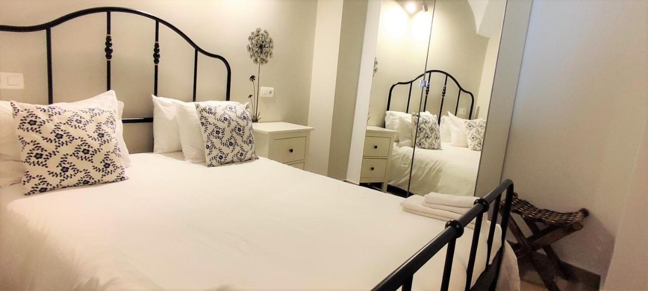Apartamentos Turisticos Encanto Касерес Екстер'єр фото